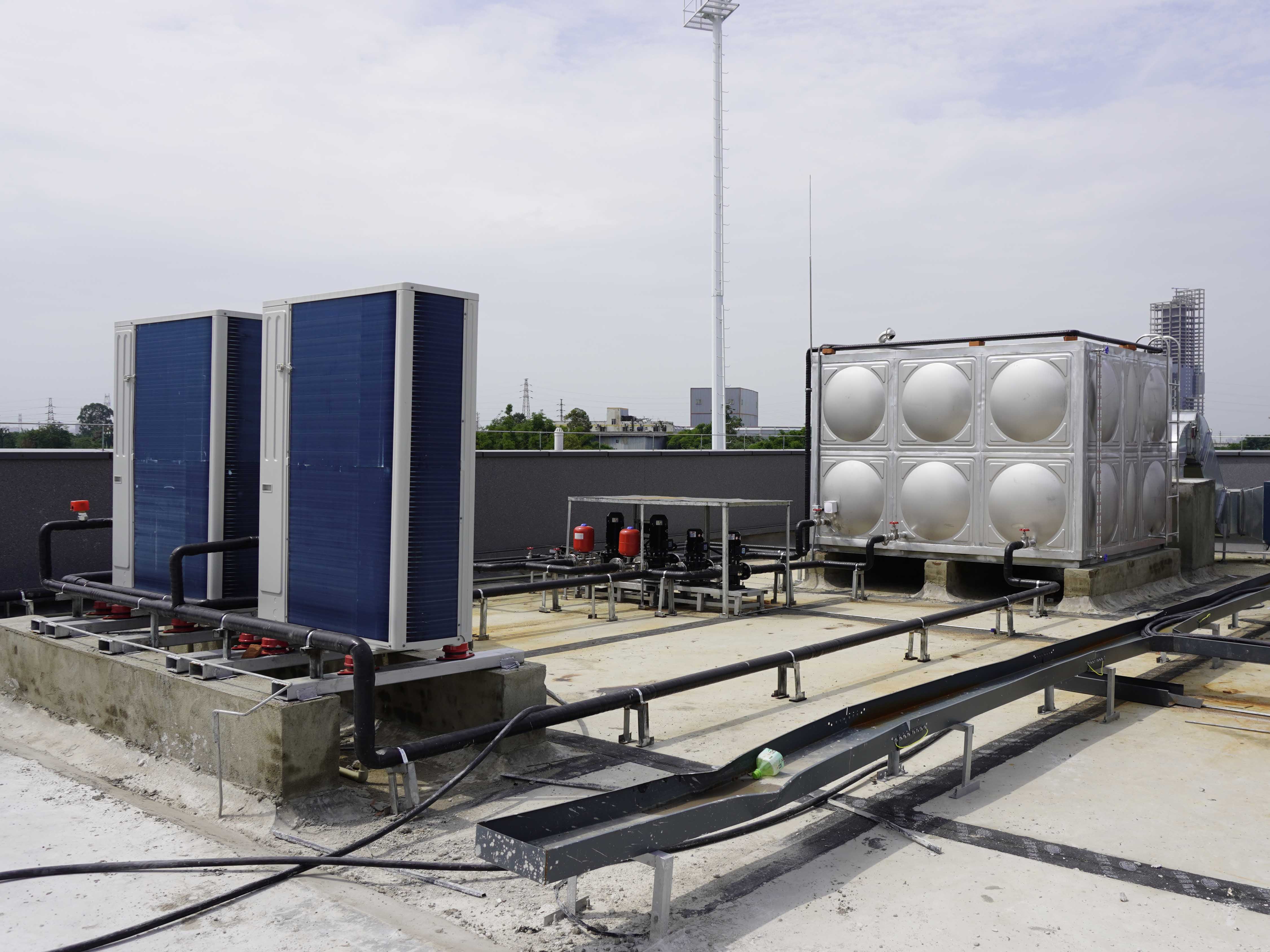 向陽橋某學(xué)校中央熱水系統(tǒng)采購安裝